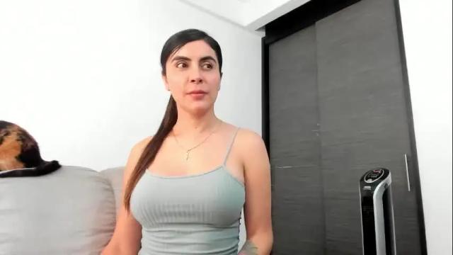 Image 3 of xspecialroomx Stream on Chaturbate on 1 month ago