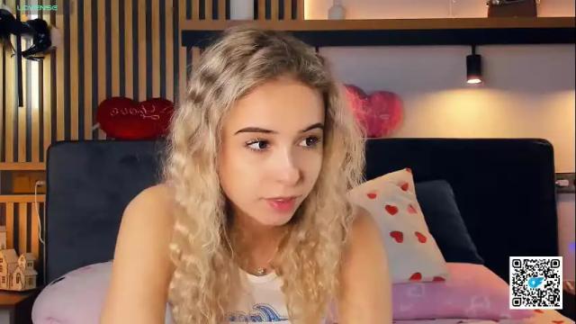 Image 8 of xterribly_cutex Stream on Chaturbate on 1 month ago