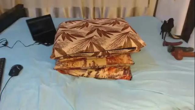 Image 4 of xumamaya Stream on Chaturbate on 22 days ago