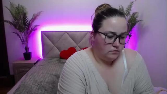 Image 3 of xx_daniella_xx Stream on Chaturbate on 1 month ago