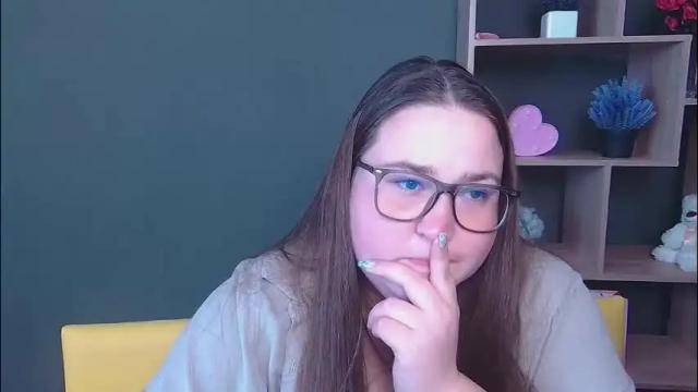 Image 3 of xx_daniella_xx Stream on Chaturbate on 3 days ago
