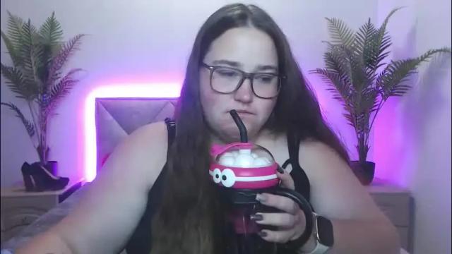 Image 4 of xx_daniella_xx Stream on Chaturbate on 1 month ago
