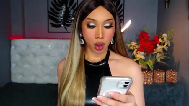 Image 4 of xx_lavictoria_scott Stream on Chaturbate on 19 months ago