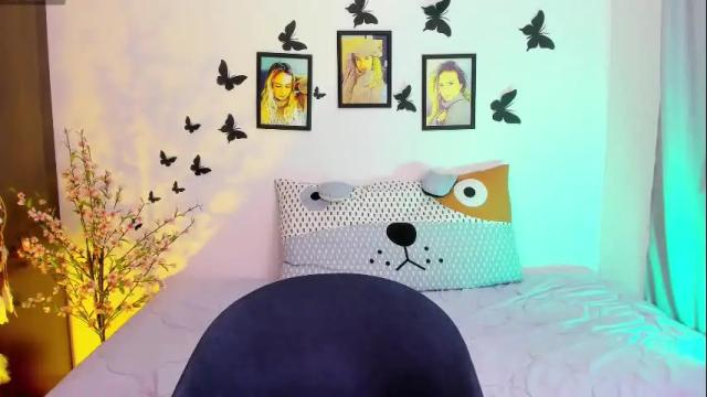 Image 3 of xxameliexx Stream on Chaturbate on 1 month ago