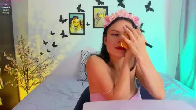 Image 2 of xxameliexx Stream on Chaturbate on 1 month ago