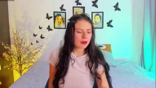 Image 4 of xxameliexx Stream on Chaturbate on 1 month ago