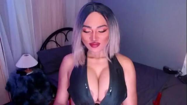 Image 8 of xxcinddyxx Stream on Chaturbate on 11 days ago