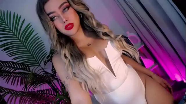 Image 2 of xxcumcatcherxx Stream on Chaturbate on 1 month ago