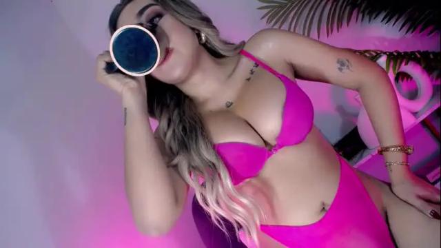 Image 3 of xxcumcatcherxx Stream on Chaturbate on 13 days ago