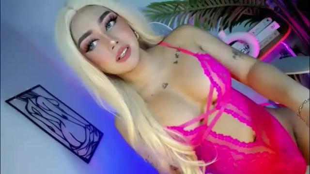 Image 3 of xxcumcatcherxx Stream on Chaturbate on 1 month ago