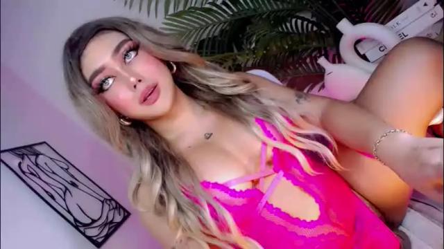 Image 3 of xxcumcatcherxx Stream on Chaturbate on 26 days ago