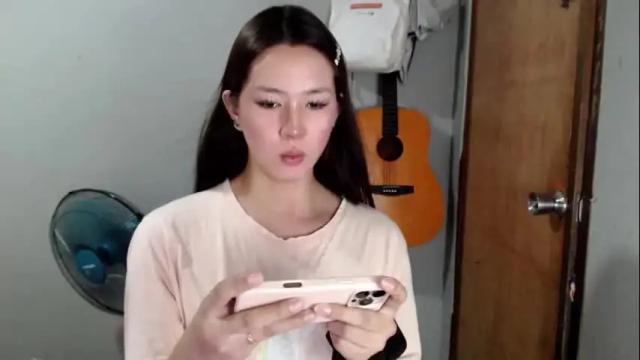 Image 12 of xxinnocentbellaxx Stream on Chaturbate on 1 month ago