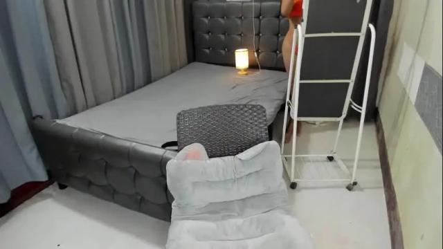Image 8 of xxjasminfoxxx Stream on Chaturbate on 15 days ago