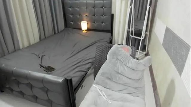 Image 11 of xxjasminfoxxx Stream on Chaturbate on 4 days ago