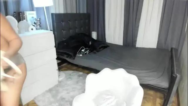 Image 3 of xxjasminfoxxx Stream on Chaturbate on 2 months ago