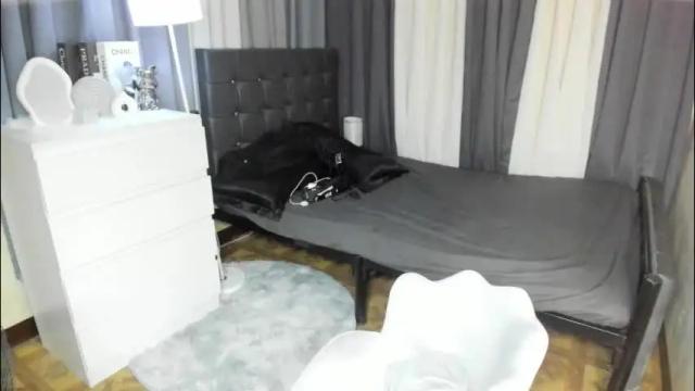 Image 4 of xxjasminfoxxx Stream on Chaturbate on 2 months ago
