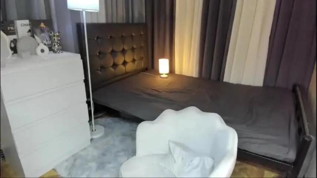 Image 4 of xxjasminfoxxx Stream on Chaturbate on 2 months ago