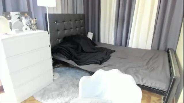 Image 4 of xxjasminfoxxx Stream on Chaturbate on 2 months ago