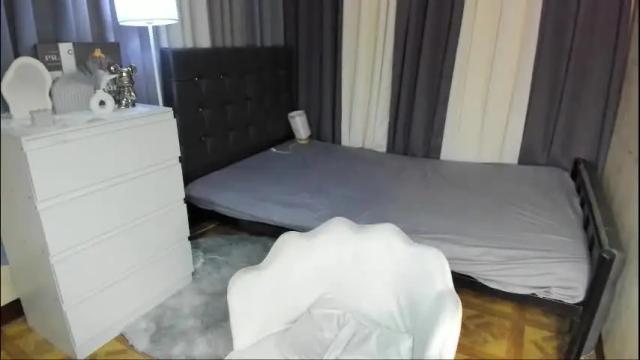 Image 12 of xxjasminfoxxx Stream on Chaturbate on 2 months ago