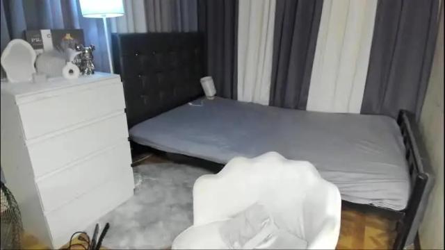 Image 4 of xxjasminfoxxx Stream on Chaturbate on 2 months ago