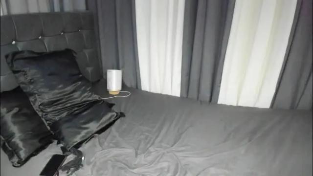 Image 4 of xxjasminfoxxx Stream on Chaturbate on 28 days ago
