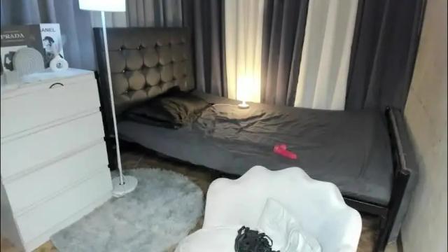 Image 2 of xxjasminfoxxx Stream on Chaturbate on 2 days ago