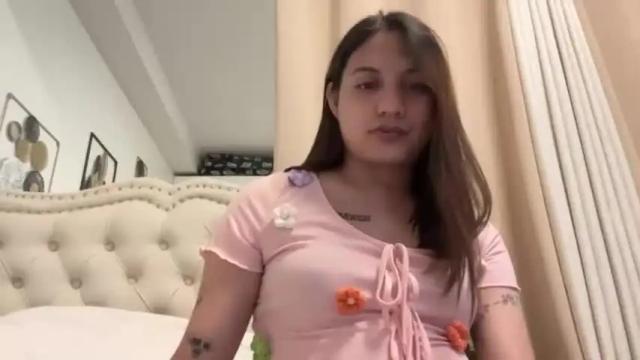 Thumbnail 1, xxjulielovesyouxx's Stream at Chaturbate, 13 months ago