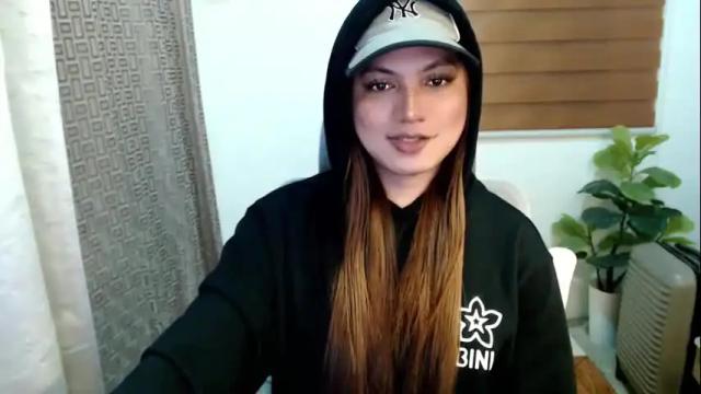 Thumbnail 1, xxjulielovesyouxx's Stream at Chaturbate, 1 month ago