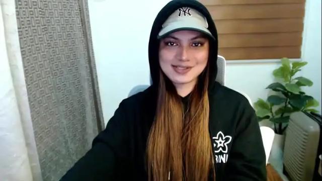 Image 8 of xxjulielovesyouxx Stream on Chaturbate on 1 month ago