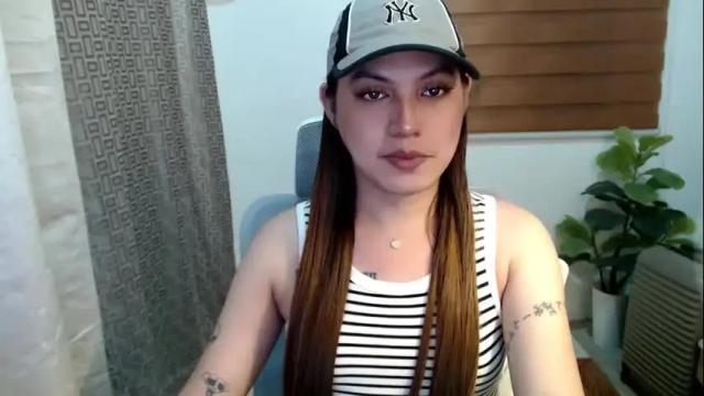 Image 4 of xxjulielovesyouxx Stream on Chaturbate on 1 month ago