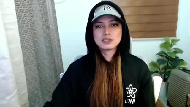 Image 11 of xxjulielovesyouxx Stream on Chaturbate on 1 month ago