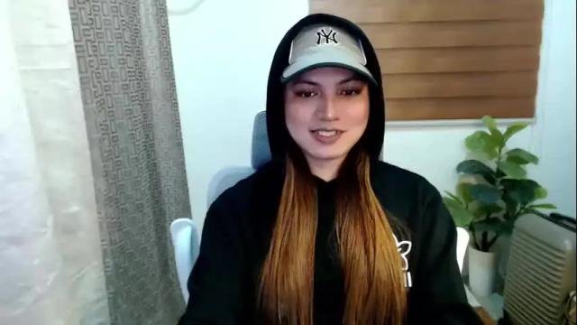 Thumbnail 1, xxjulielovesyouxx's Stream at Chaturbate, 1 month ago