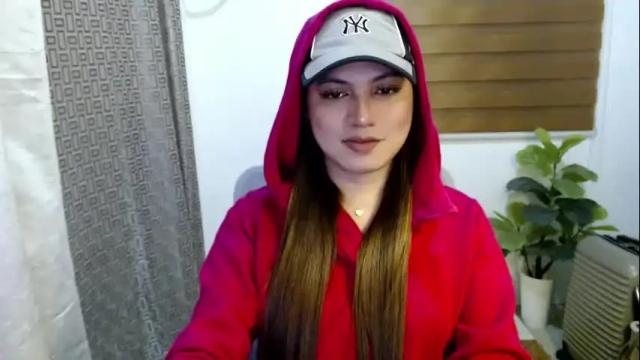 Thumbnail 1, xxjulielovesyouxx's Stream at Chaturbate, 1 month ago
