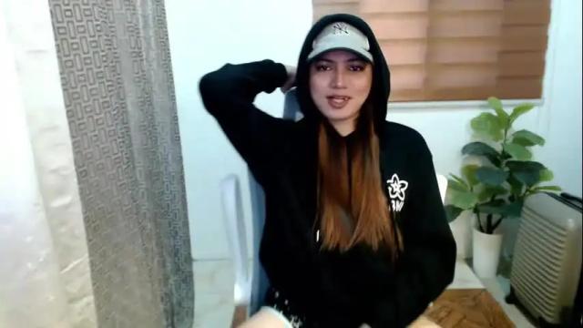 Image 10 of xxjulielovesyouxx Stream on Chaturbate on 1 month ago