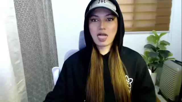 Thumbnail 2, xxjulielovesyouxx's Stream at Chaturbate, 1 month ago