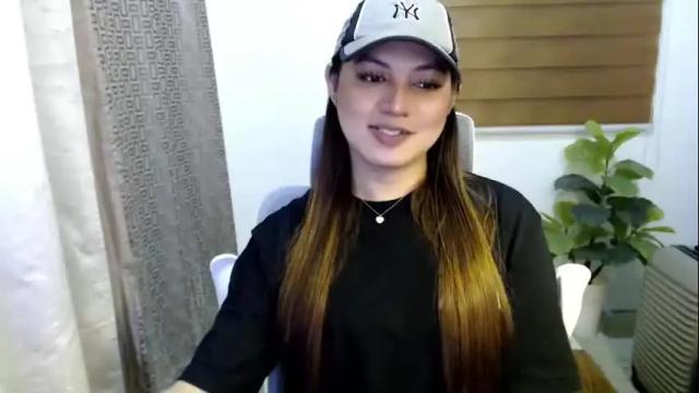 Image 2 of xxjulielovesyouxx Stream on Chaturbate on 1 month ago