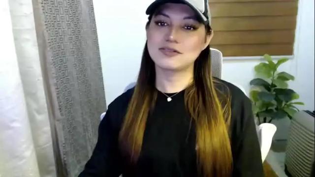 Image 3 of xxjulielovesyouxx Stream on Chaturbate on 1 month ago