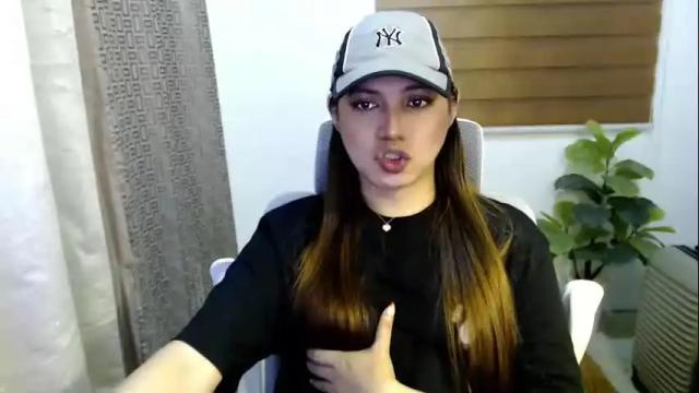 Image 7 of xxjulielovesyouxx Stream on Chaturbate on 1 month ago
