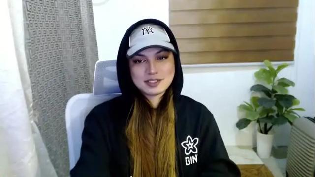 Thumbnail 3, xxjulielovesyouxx's Stream at Chaturbate, 1 month ago