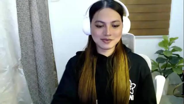 Image 10 of xxjulielovesyouxx Stream on Chaturbate on 1 month ago