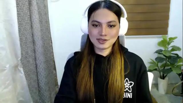 Image 12 of xxjulielovesyouxx Stream on Chaturbate on 1 month ago