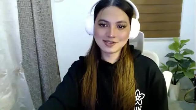 Thumbnail 2, xxjulielovesyouxx's Stream at Chaturbate, 1 month ago