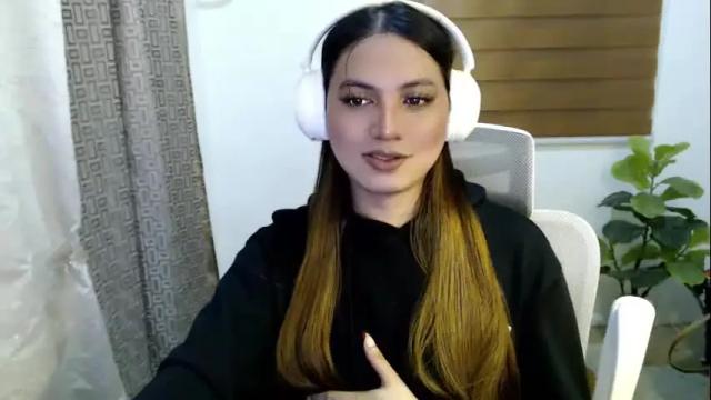 Image 7 of xxjulielovesyouxx Stream on Chaturbate on 1 month ago