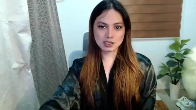 Image 3 of xxjulielovesyouxx Stream on Chaturbate on 1 month ago
