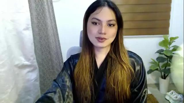 Image 4 of xxjulielovesyouxx Stream on Chaturbate on 1 month ago