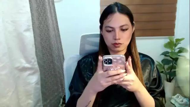 Image 7 of xxjulielovesyouxx Stream on Chaturbate on 1 month ago