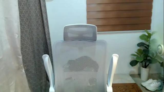 Image 11 of xxjulielovesyouxx Stream on Chaturbate on 1 month ago