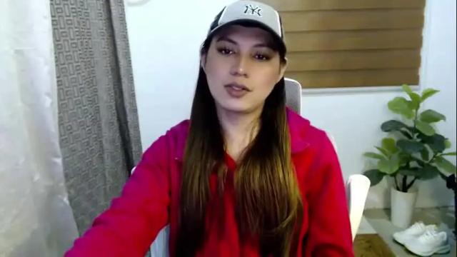 Image 2 of xxjulielovesyouxx Stream on Chaturbate on 1 month ago