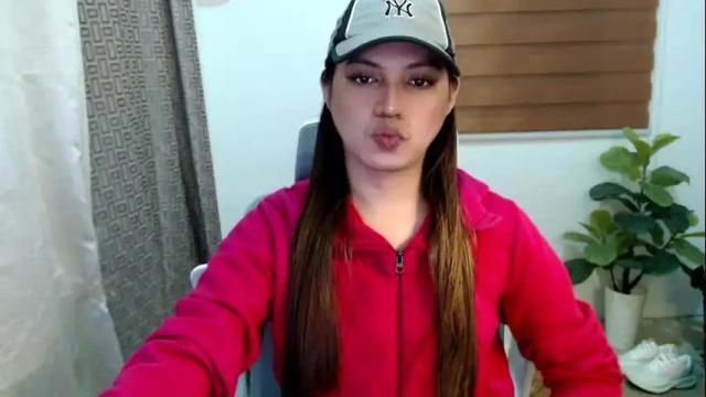 Image 7 of xxjulielovesyouxx Stream on Chaturbate on 1 month ago