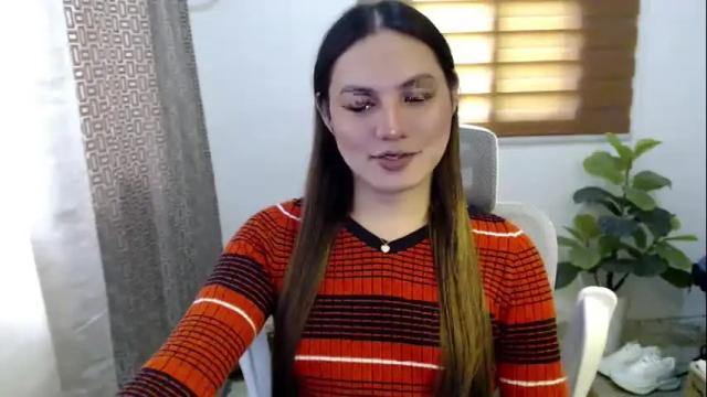 Image 3 of xxjulielovesyouxx Stream on Chaturbate on 1 month ago